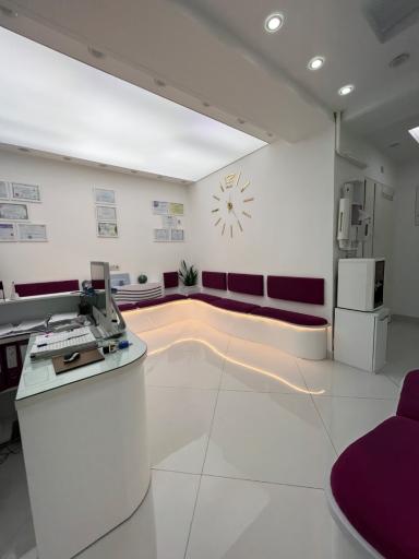 مرکز دندانپزشکی  دکتر کیاوش و گل وش نوبری