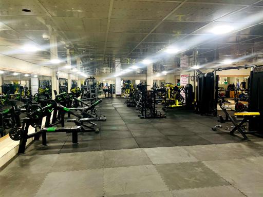 عکس باشگاه ورزشی رکورد