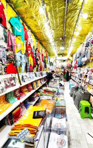 عکس تولید و پخش لباس بچگانه خزان (شیخ زاده)