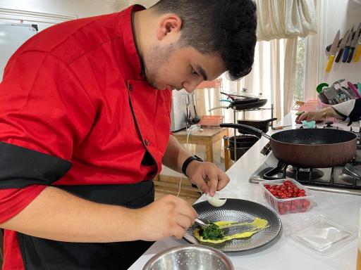 عکس هنرستان آشپزی، قنادی و عکاسی آگه رشت