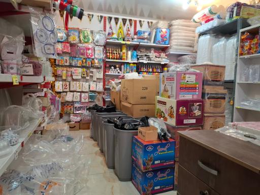 عکس فروشگاه ظروف یکبارمصرف و لوازم قنادی نوروزعلیپور