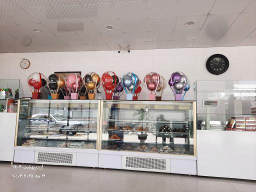 عکس شیرینی سرای خواهانی