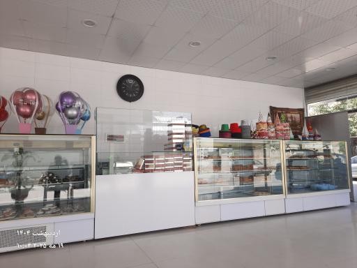 عکس شیرینی سرای خواهانی