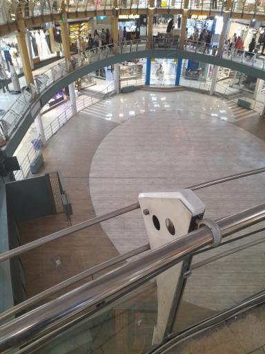 مرکز خرید رشدیه