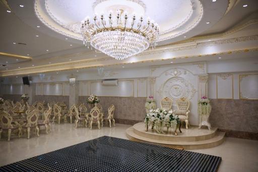 عکس تالار قیزیل آلما