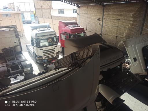 عکس تعمیرگاه اسکانیا علیرضا حیدری