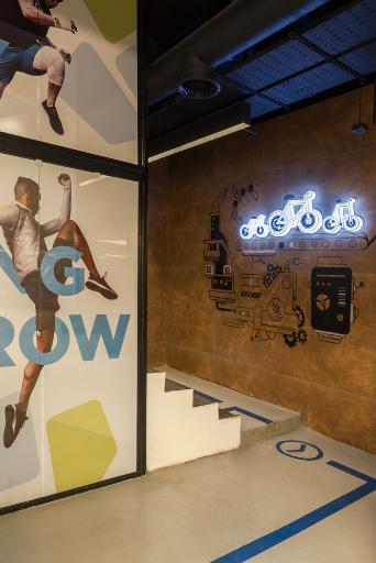 عکس باشگاه بدنسازی راک