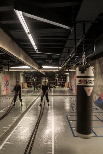 عکس باشگاه بدنسازی راک