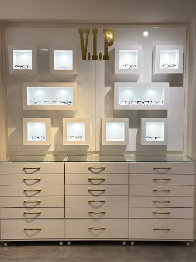 عکس بینایی سنجی و عینک دردشت