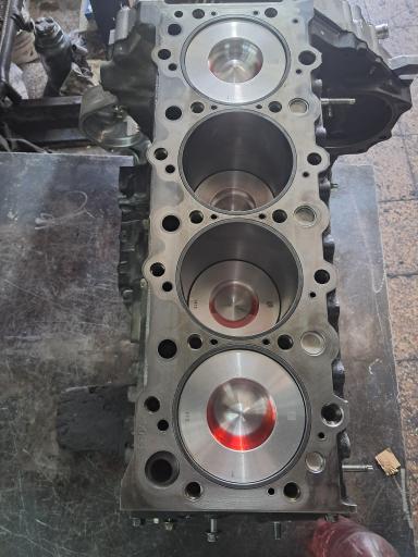 عکس تعمیرگاه تخصصی ایسوزو مهدی