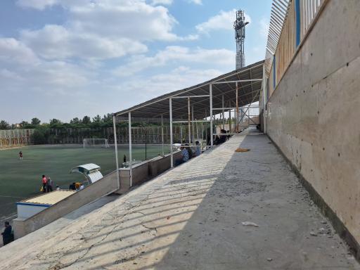 عکس زمین چمن مصنوعی نصرت شهرداری مشهد