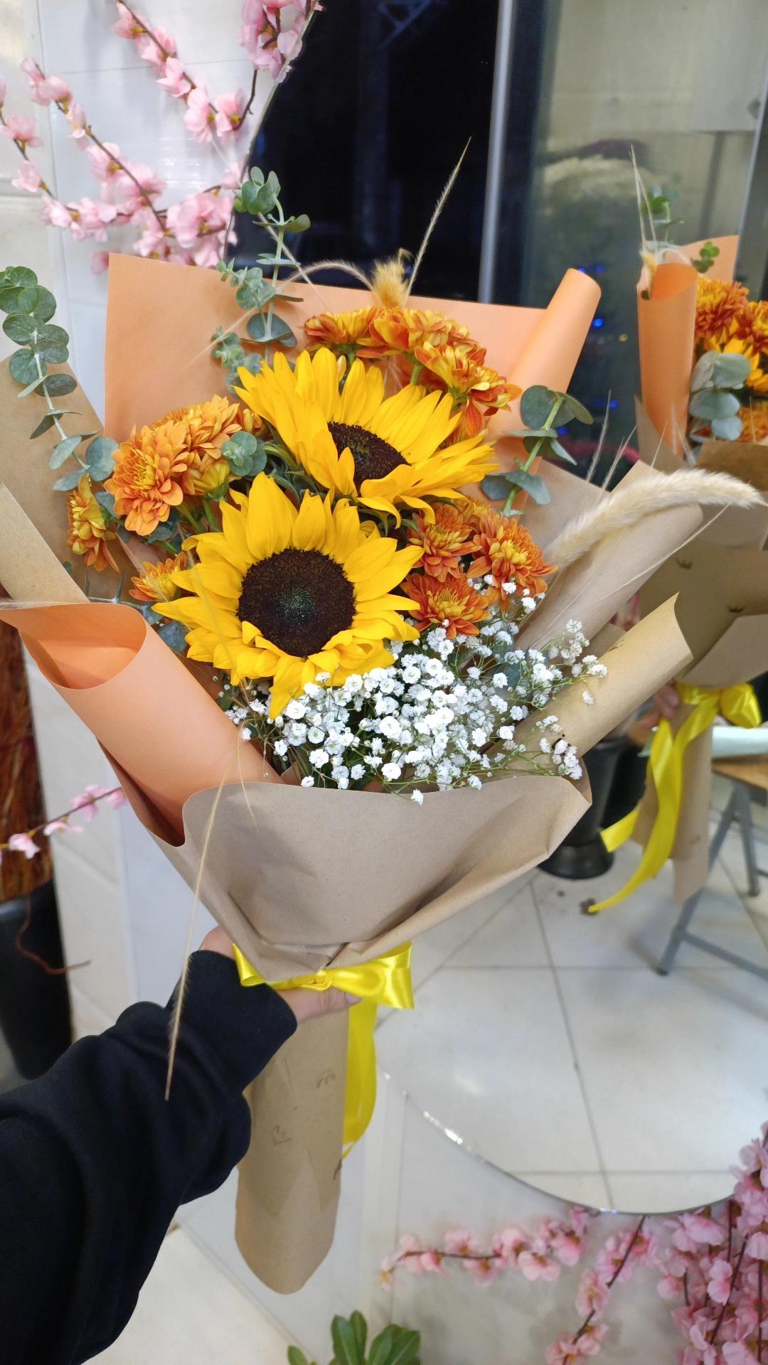 عکس گلفروشی مهفام