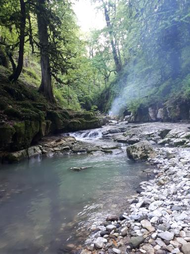 عکس آبشار کوهسر