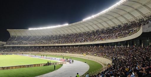 عکس استادیوم پارس شیراز