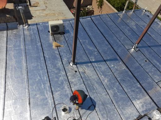 عکس نصب و فروش ایزوگام آسفالت قیرگونی