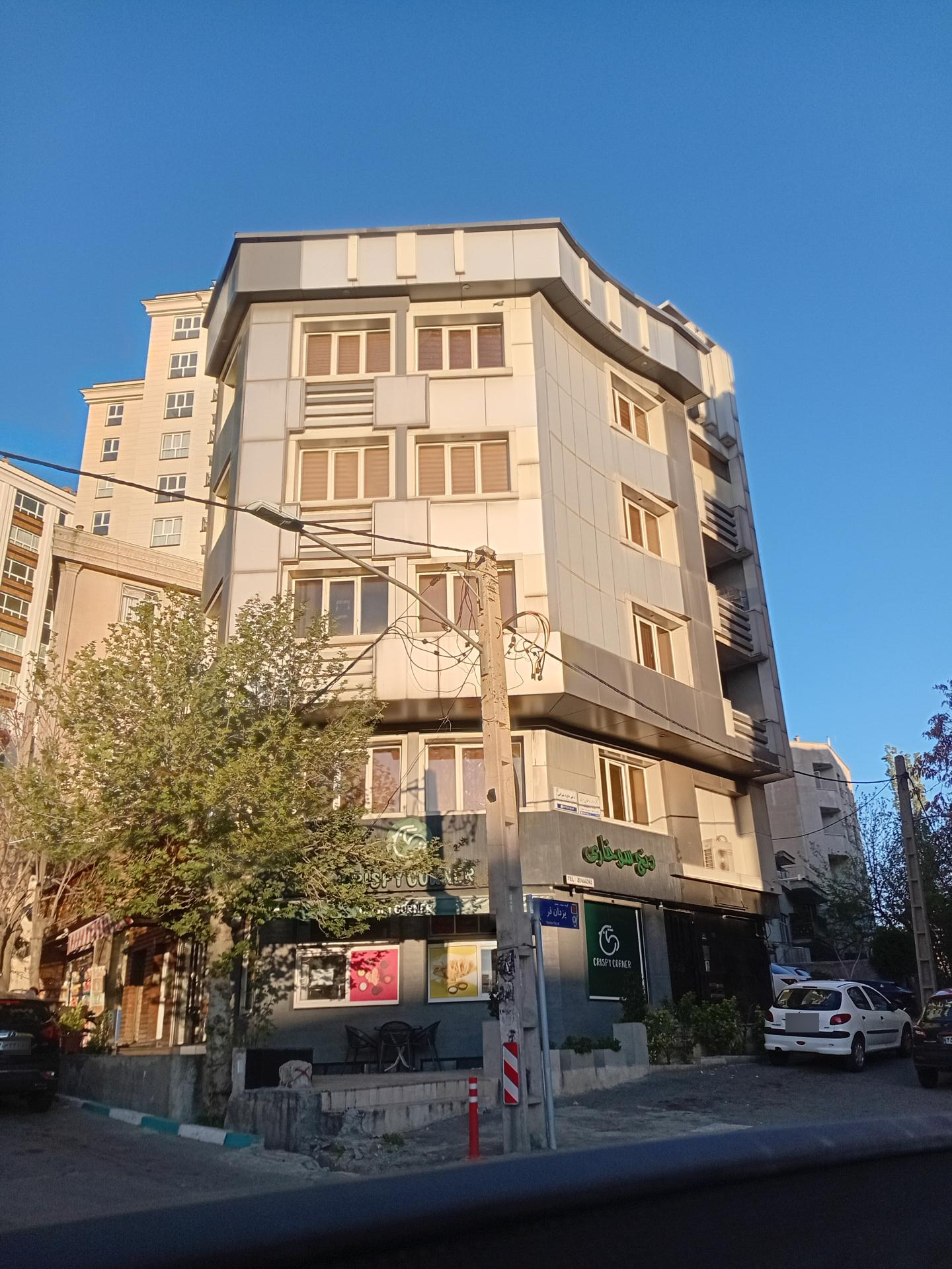 عکس فست‌ فود و مرغ سوخاری