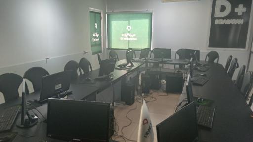 عکس مجتمع فنی مهندسی دیباگران