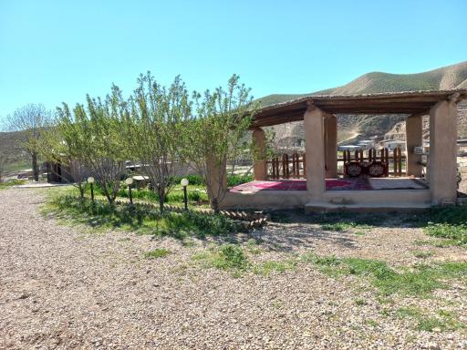 عکس بومگردی و اقامتگاه خالدنبی(جمشید عمرعطا)