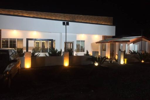 عکس کافه رستوران لئا