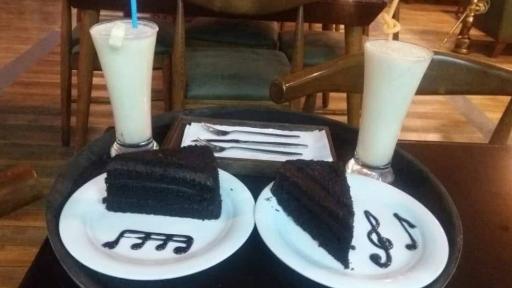 عکس کافه رستوران لئا