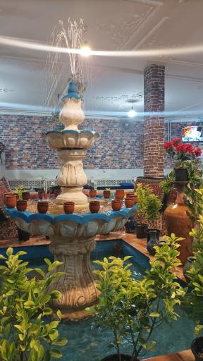 عکس سرای سنتی حاتم 