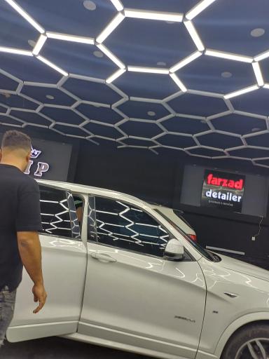 عکس کلینیک زیبایی خودرو کاتشاین