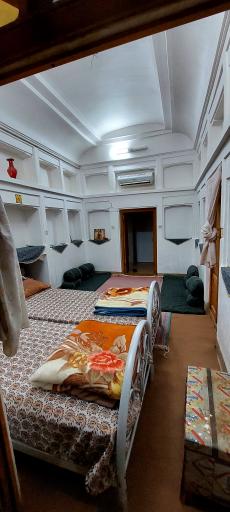 عکس بومگردی عطار میبد