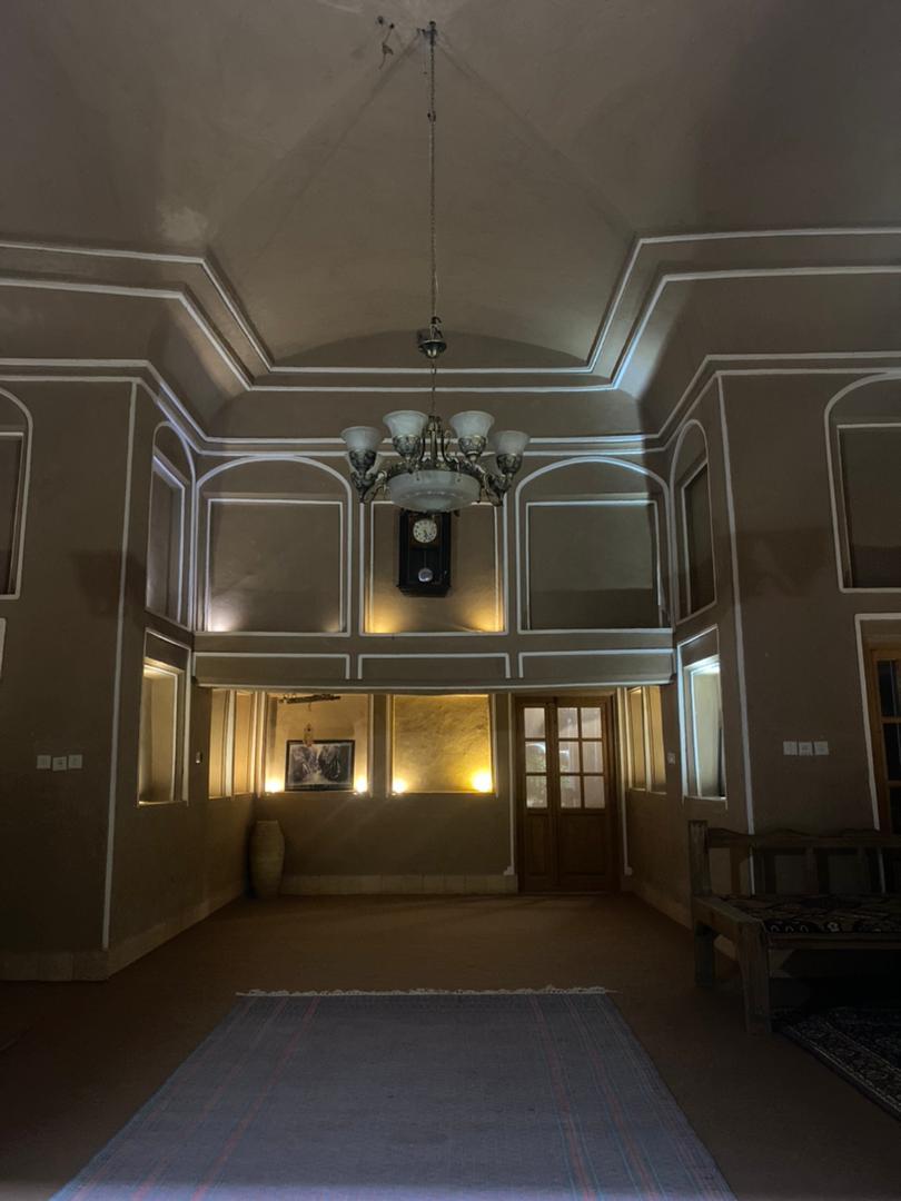 عکس بومگردی عطار میبد