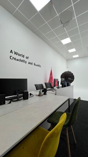 عکس استودیو وایت روم زیسا