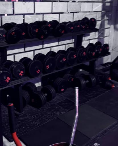 عکس باشگاه بدنسازی پیکان پور