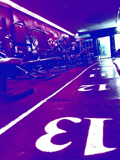 عکس باشگاه بدنسازی پیکان پور