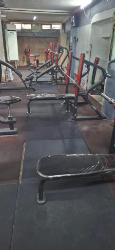 باشگاه بدنسازی علمدار