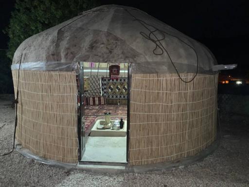 عکس بومگردی و اقامتگاه خالدنبی(جمشید عمرعطا)