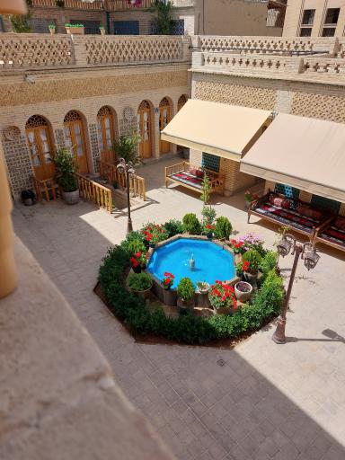 عکس هتل سنتی گل آرا