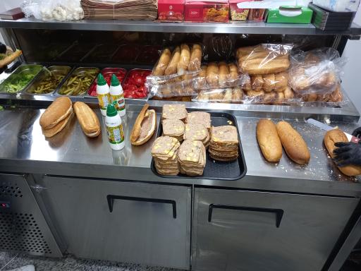 عکس رستوران فست‌فود هلی