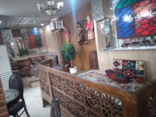 عکس تالار و رستوران سنتی شب گل