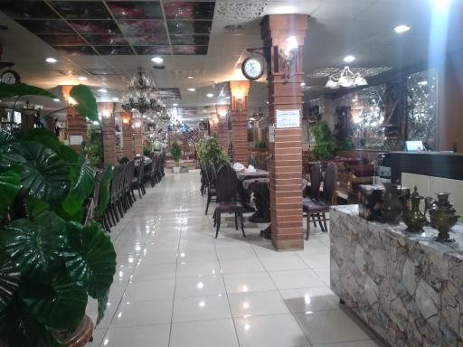 تالار و رستوران سنتی شب گل