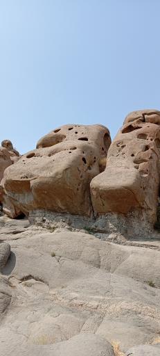 عکس آدمک های سنگی روستای وردیج
