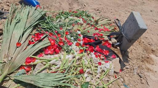 عکس مزار حسین بابایی