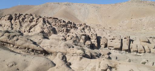 عکس آدمک های سنگی روستای وردیج