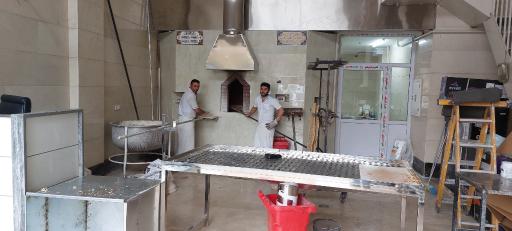 عکس نانوایی سنگکی سنتی علی بابا