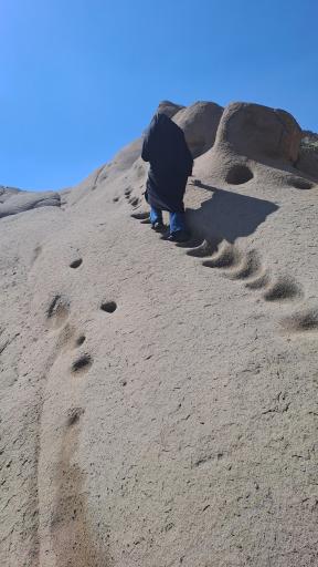 عکس آدمک های سنگی روستای وردیج