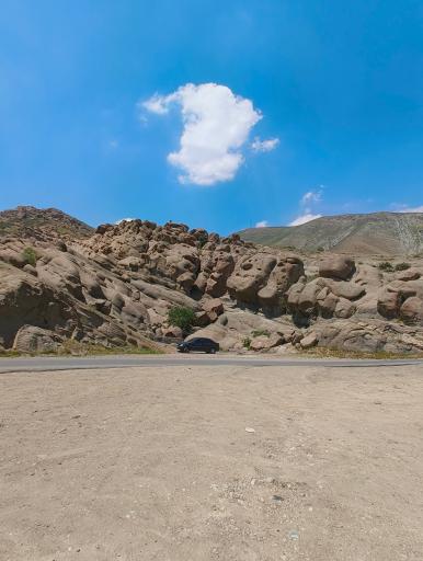 عکس آدمک های سنگی روستای وردیج