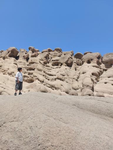عکس آدمک های سنگی روستای وردیج