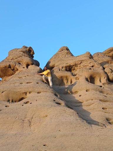 عکس آدمک های سنگی روستای وردیج
