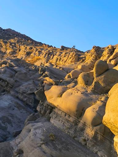 عکس آدمک های سنگی روستای وردیج