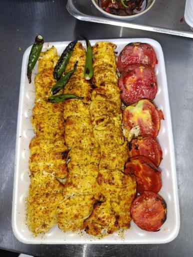 عکس کبابی کمیل