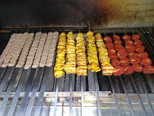 عکس کبابی کمیل