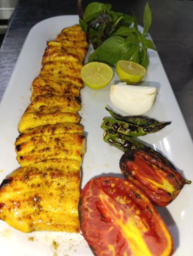 عکس کبابی کمیل