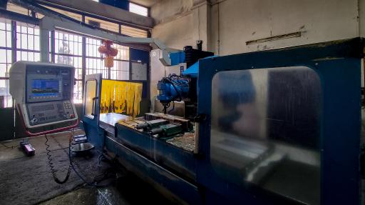 عکس گروه صنعتی شریفی